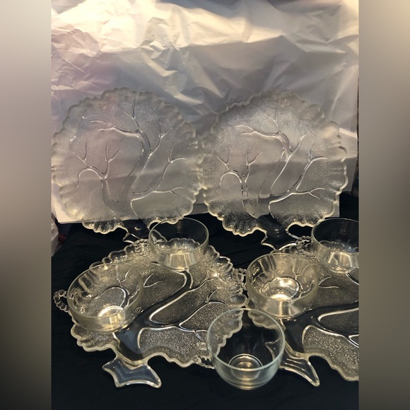 Hazel Atlas Tree of Life Luncheon Plate & Teacup Sets - Picture 6 of 11